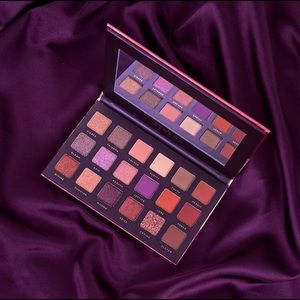 Bad Habit Athena Palette